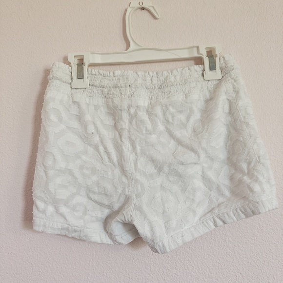 white, textured shorts - Picture 2 of 2